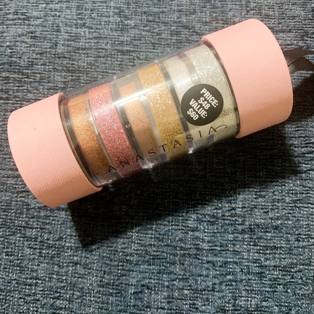 Anastasia Beverly Hills mini loose Highlighter